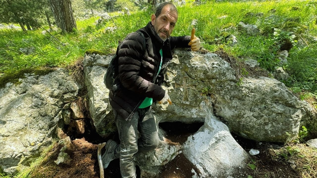İnanılmaz Keşif Kayıp Mezarda Dehşet Verici Defineler Çıktı