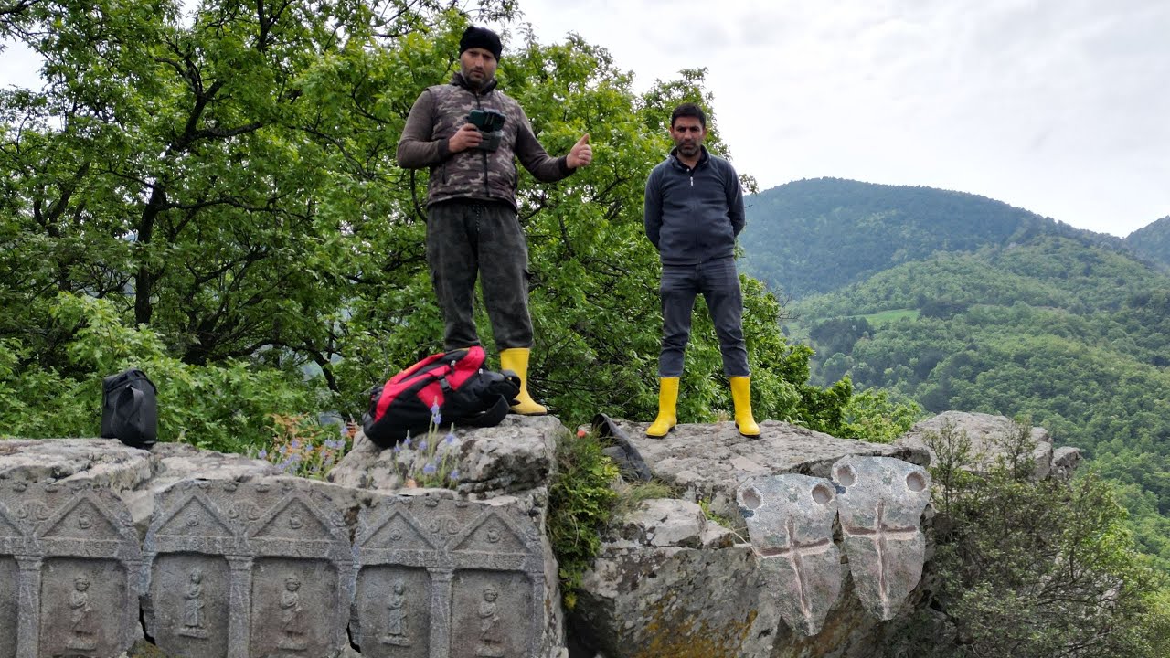 Kayadaki Gözlerden Kaçan Define Kasası Zor Açıldı