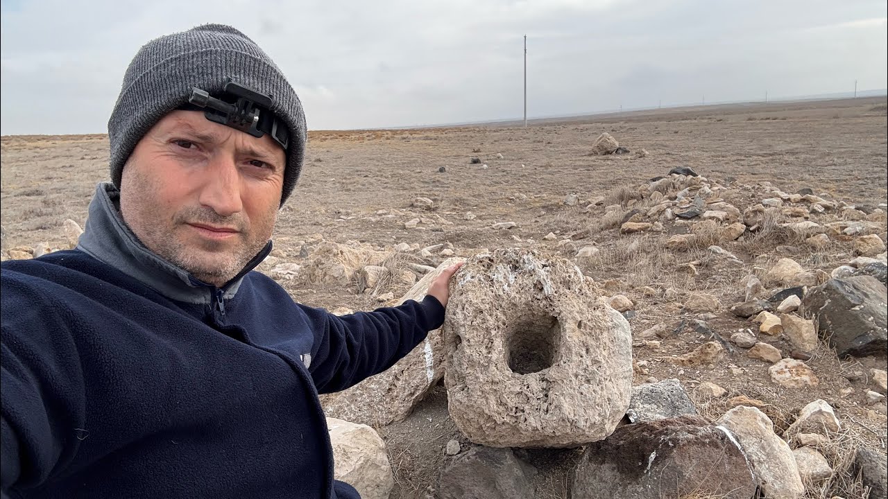 Mezar Taşındaki Gizemli Defineyi Gün Yüzüne Çıkardım