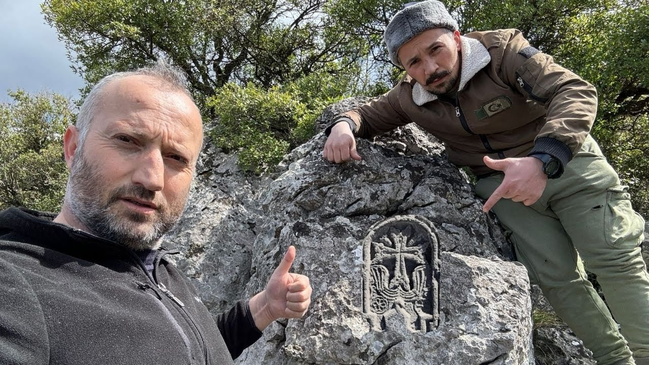 Eşkıya Bölgesinde Muhteşem Define Kasasını Açtık