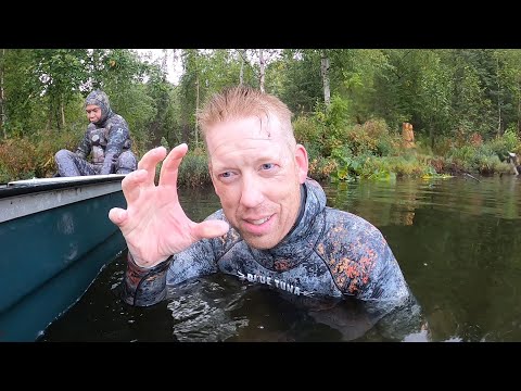 Spear Fishing for Pike in Alaska - Northern Pike Catch and
