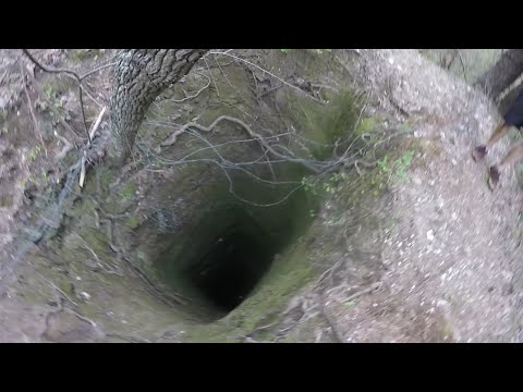 Into Gold Mine With A 100' Shaft Entrance