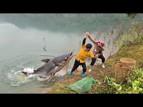 How to make a fishing rod from a bamboo pole; giant catfish