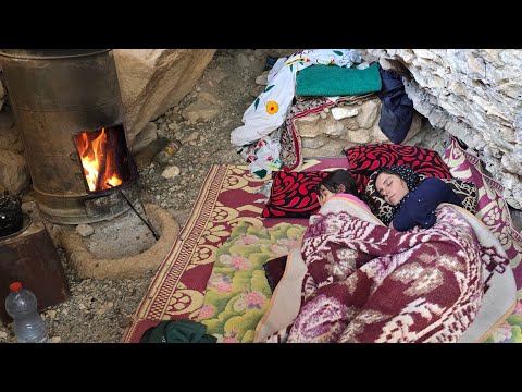 How a lonely Woman Rebuilds Her Rock Cave? | Mountains Cave