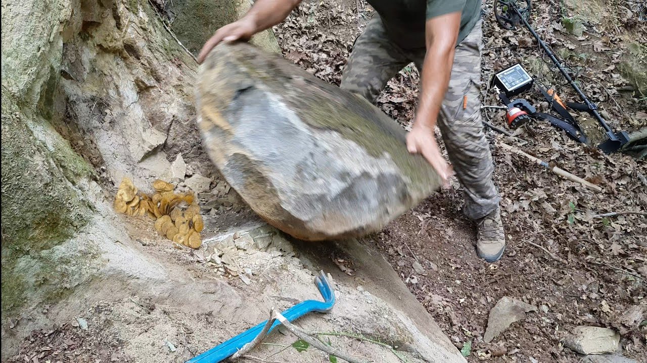 Yarım Kalan Define Kasasında Öyle Bir Altın Parça Çıktı