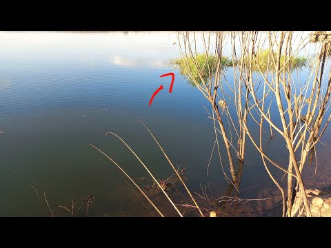 O Rio marinheiro baixou o nível o barranco apareceu