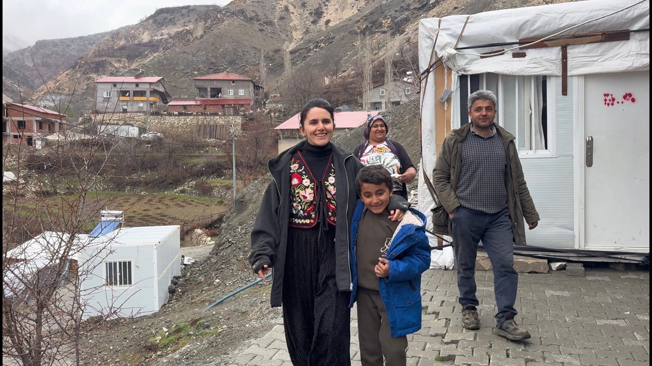 Gerçek Köy Hayatı: Abartısız, Olduğu Gibi