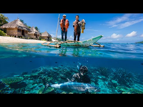 Living on a Remote Fiji Island: Spearfishing for Survival,