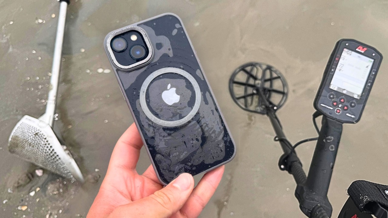 Caçando TESOUROS Encontrei um Celular e devolvi para a