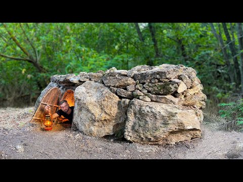 Building a Warm and Cozy Stone Survival Shelter