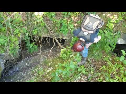Small Crack Turns Into A WIDE Mine Shaft