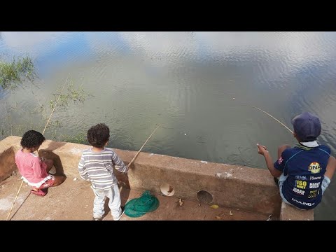 pescaria das criançada tem peixe diversão e confusão kkkk