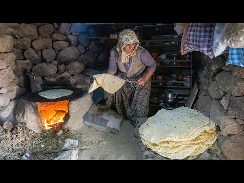 Yaylada Geleneksel Yufka Yapımı- Yöresel Peynir Böreği