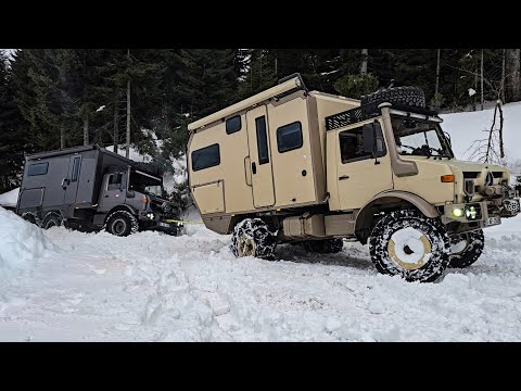 2 UNIMOG KARAVAN DA BATTI DERİN KARDA ZORLU ANLAR
