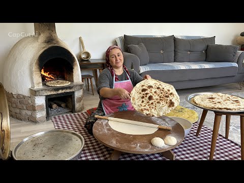 Köyde Bayram Telaşı BaşladıTandırda 60 Adet Yufka Ekmeği
