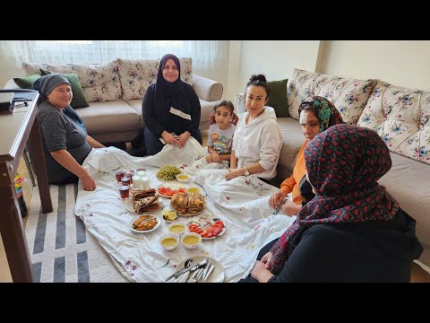 ELİFİN MUTFAĞINDA YEMEK HAZIRLIĞI EL BİRLİĞİ
