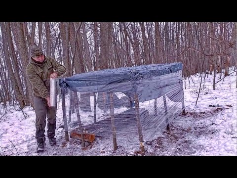 Shelter in the woods, overnight alone in bushcraft, shelter