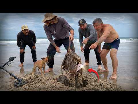 PUXAMOS UMA BOLSA ENTERRADA NA PRAIA E NÃO ACREDITAMOS NO