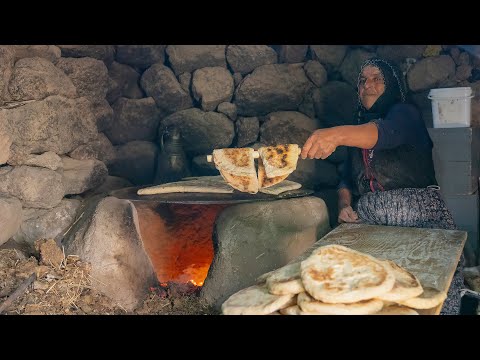 Toprak Ocakta Yayla Ekmeği Pişirdim- Asırlık Tarifle Gerçek