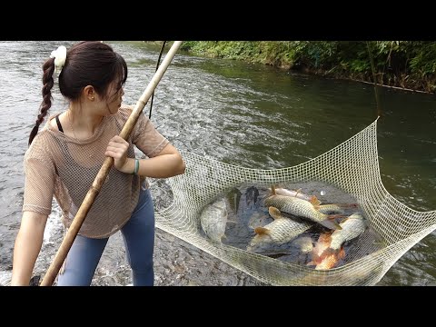 Survival Skills - Unique Fishing Technique, Traditional
