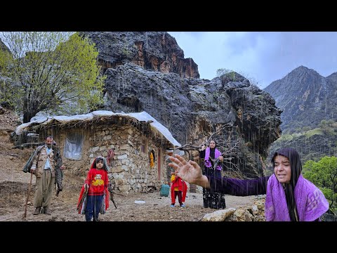 **Natural challenges: how a nomadic family faces floods**