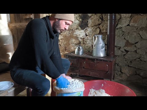 Atalarımızın Sofrasından Gelen Lezzet: Doğal Çökelek Yapımı