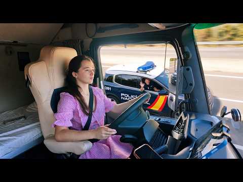 Living in a Truck as a 24-Year-Old Girl, 2 Days Across 2