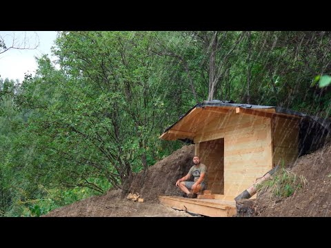 Building a house underground, life in the wild, solo