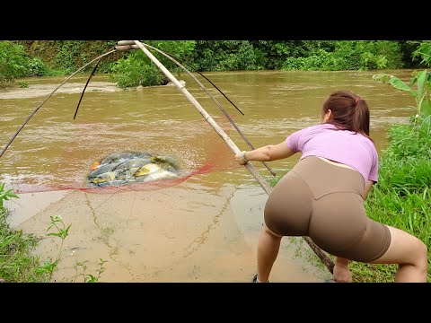 Fishing Techniques - Traditional Catching Fish in The