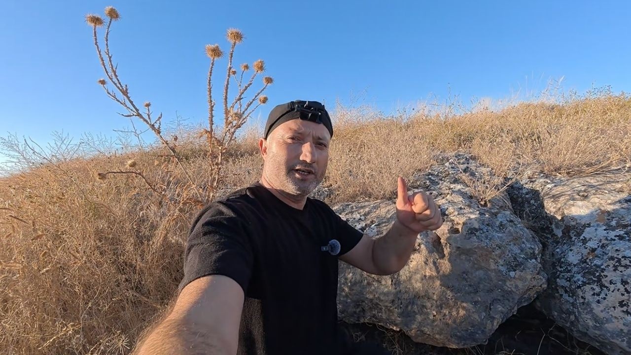 Define Avcısı İşaretleri Takip Ederek Hazineye Sonunda