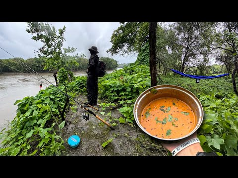 Riverbank Fishing, Camping & Cooking in a Rain Storm w/