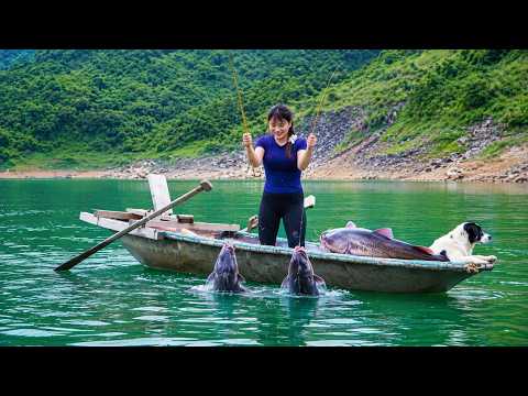Solo Girl on a Remote Lake – Foraging & Trapping Giant