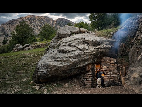 I BUILT A SECRET HOME INSIDE AN ANCIENT ROCK (Extreme