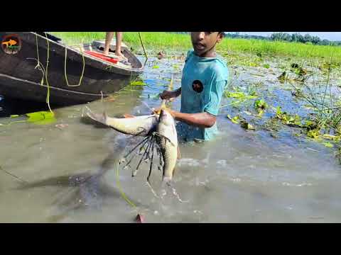 Village Small Fishermen Boat Fishing Skill In RiverSmall
