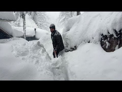 Two Hours of Real Life in a Remote Snowy Village Full