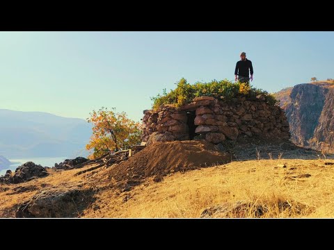 Dağ evi yapımı 1-Bölüm / Uçurumda taş ev yapımı Making a