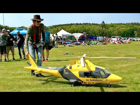 FANTASTIC HUGE RC AGUSTA A-109 / SCALE MODEL TURBINE
