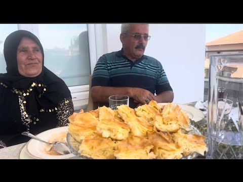 Yüksel ABIMLER BUGÜN BENİM MİSAFİRİM SU BÖREĞİ YAPTIM KAT