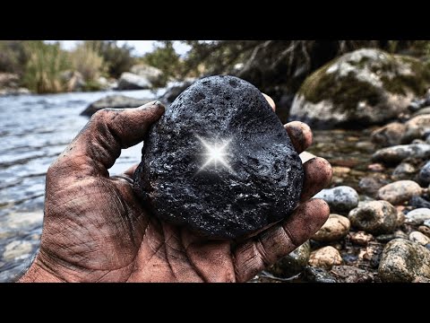 If You Ever See These 7 Black Stones With These Rare