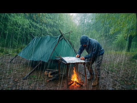 Survival in Heavy Rain – Building a Shelter with a Tarp _