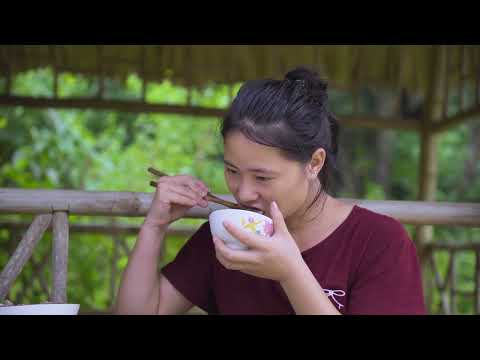 Harvesting Taro Roots & Go to Market Sell Off-Grid