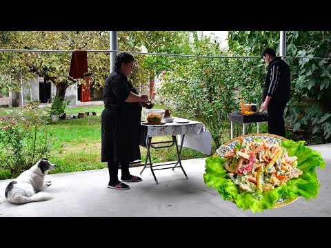 COUNTRY LIFE VLOG! DELICIOUS BEEF SALAD WITH VEGETABLES