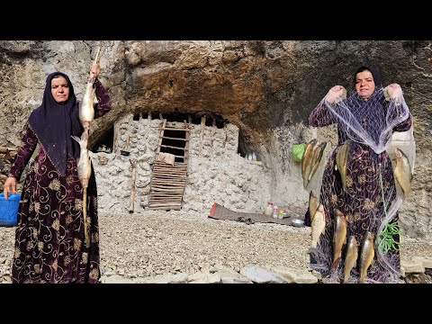 Fishing in silence: power and independence of nomadic women