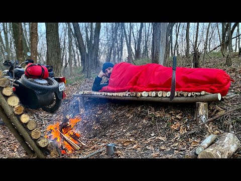 Solo Camping at the forest Outdoor Cooking Bushcraft