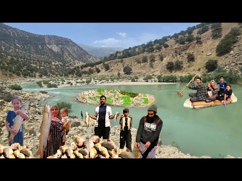 Surviving on a River Island Fishing, Swimming & Growing