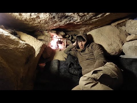 ​BUILDING A SECRET UNDERGROUND BUNKER into the ROCKS for