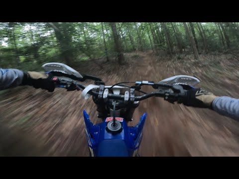 YZ250X & YZ125X, Back to Back Beta trail laps getting ready