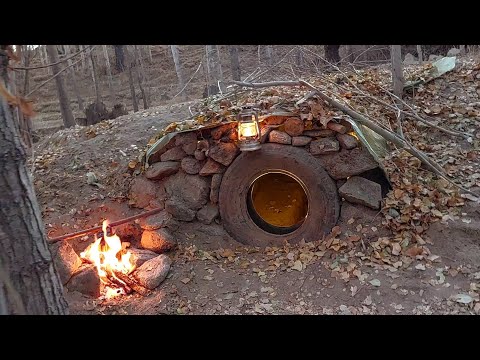 A Night in the Autumn Forest: Building a Warm and Hidden
