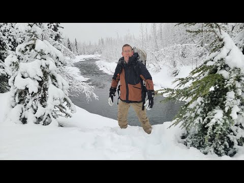 22 Miles (35 km) in a Blizzard Without a Tent - Solo