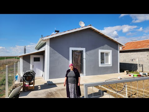 HATİCE HANIM BU İŞİ BİLİYOR BOYAYI İKİ KAT YAPTIK KENARLARI